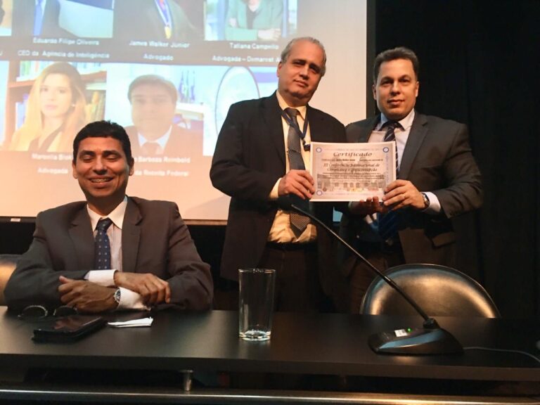 Criminalista James Walker profere palestra em Conferência de Compliance Anticorrupção