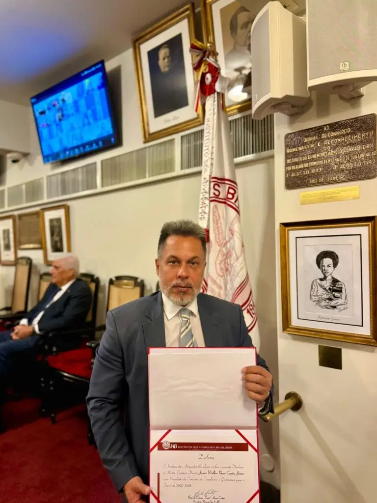 CRIMINALISTA JAMES WALKER ASSUME A COMISSÃO DE COMPLIANCE DO IAB