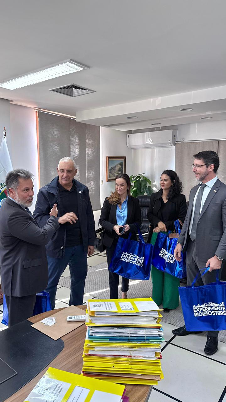 CRIMINALISTA JAMES WALKER É RECEBIDO PELO PREFEITO DE RIO DAS OSTRAS