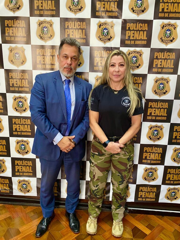 CRIMINALISTA JAMES WALKER EM REUNIÃO INSTITUCIONAL COM SECRETÁRIA DA SEAP